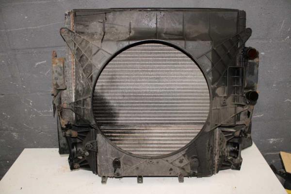 RADIATEUR IVECO - Vue 2